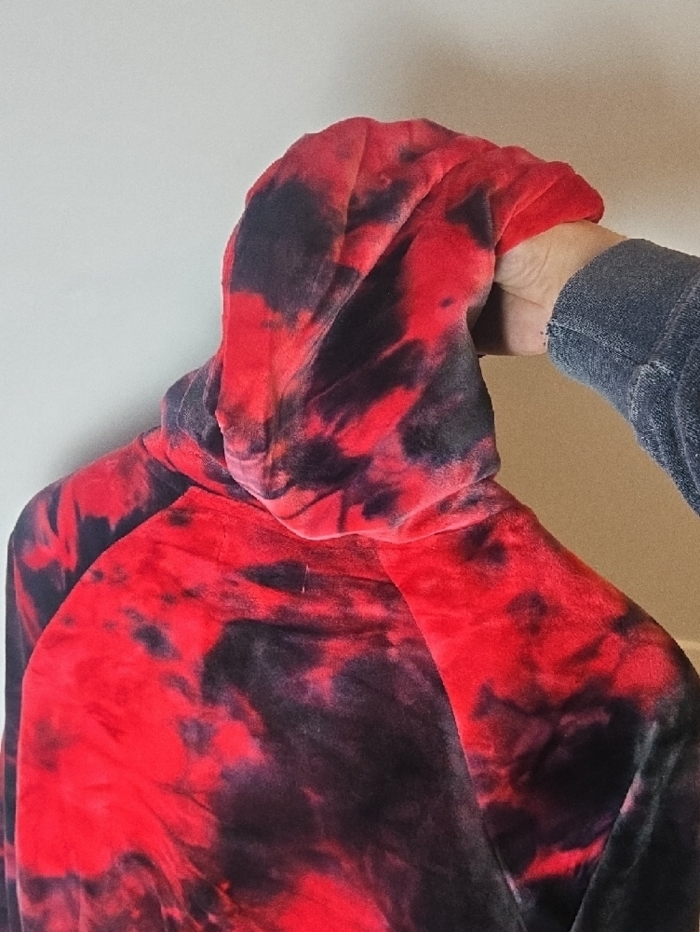 Red & Black Tie-Dye Pullover Hoodie - Picture 6 of 8